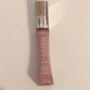 L’Oréal Infallible “Blush” Lip Gloss